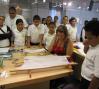Students work with an artist 