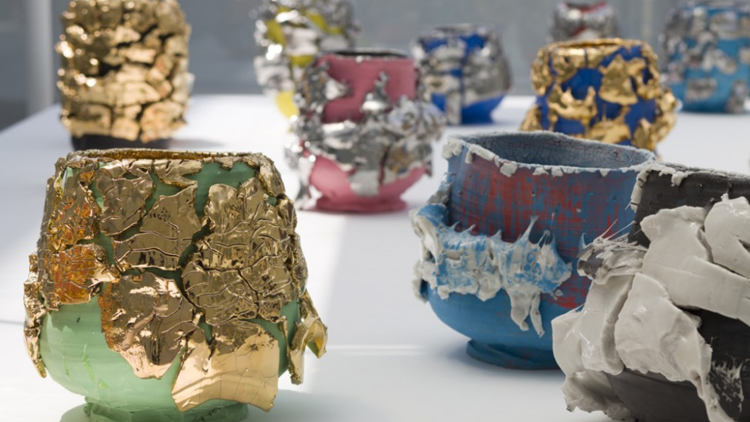 Exhibition view of tea bowls by KUWATA Takuro in “Art Crafting Towards the Future” at 21st Century Museum of Contemporary Art, Kanazawa, 2012