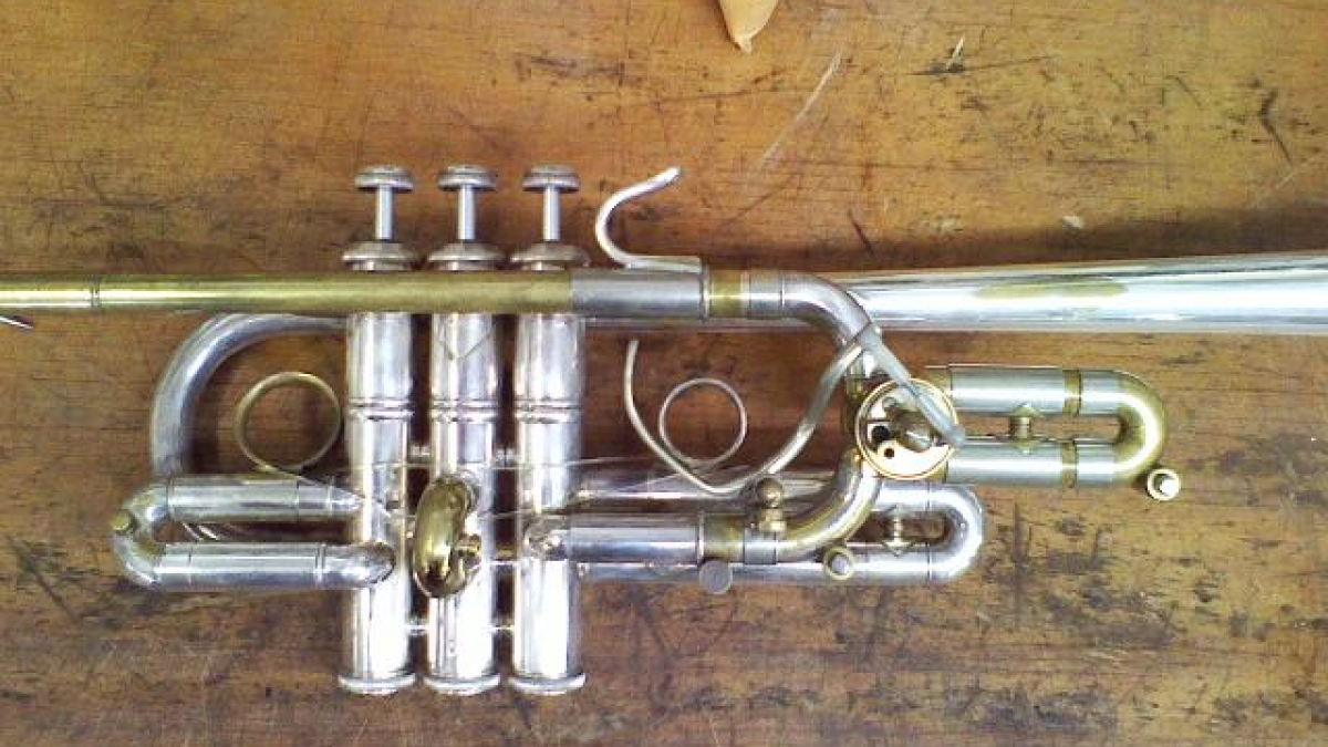 The Brasslab; Custom bends, hooks, and slides for a trumpet, 2013