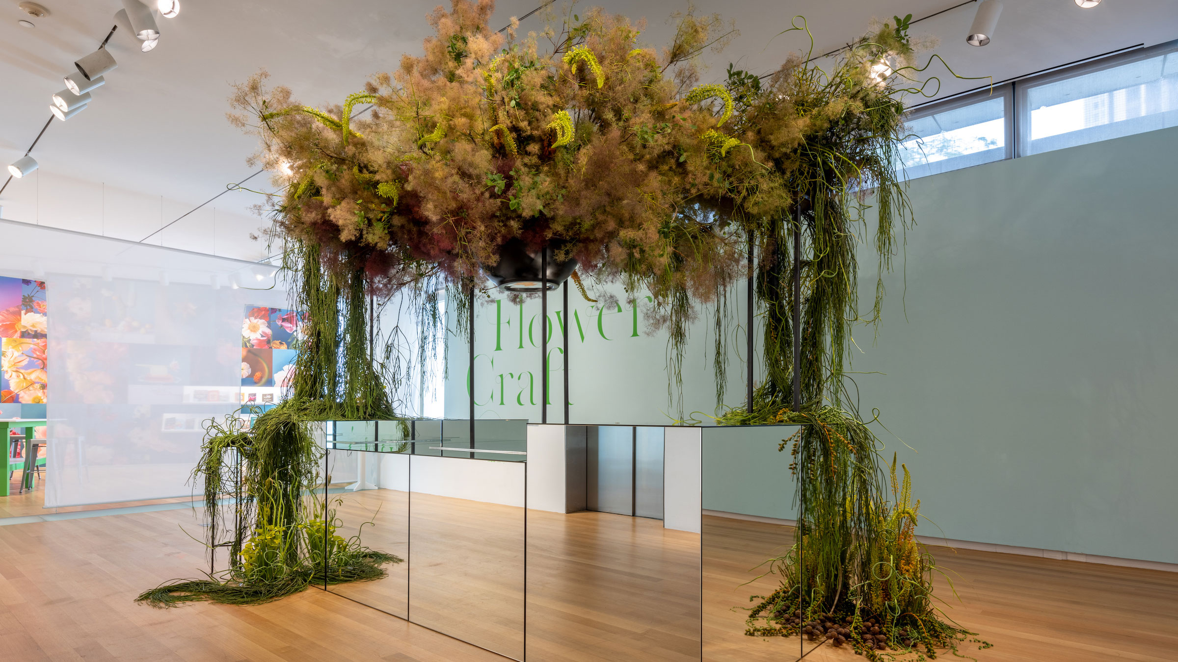 Green Flower Arrangements Make the Scene - Flower Magazine