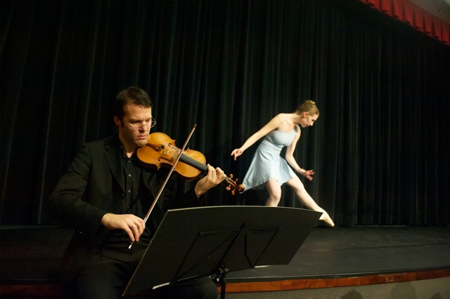 Lauren Toole and Erik Carlson (violin): photo: Terry 