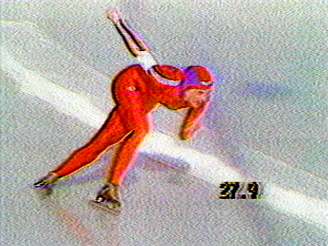  Dara Birnbaum. “Pop-Pop Video: General Hospital/Olympic Women Speed Skating,” 1980. Courtesy Electronic Arts Intermix (EAI), New York.