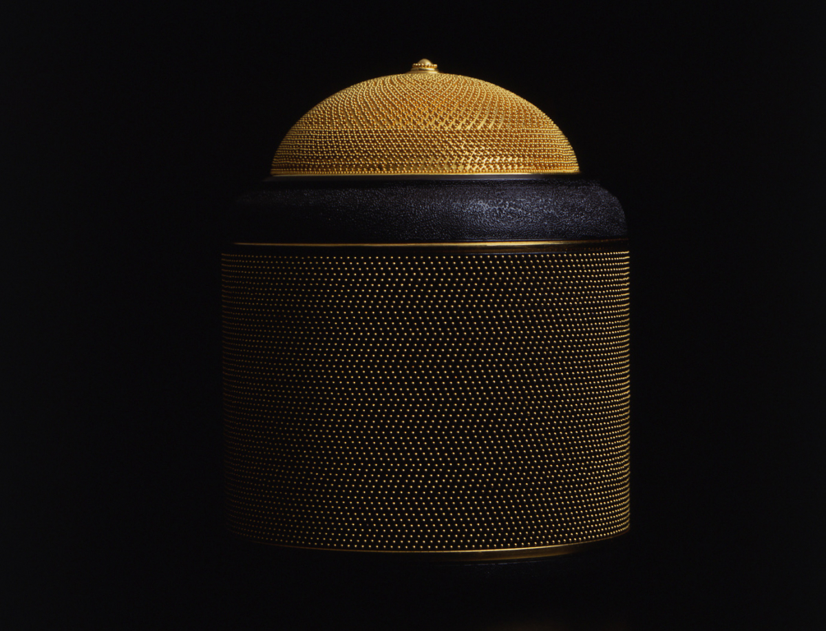 Second Dome, 1983-1989: Pure gold, 22K gold, steel, 3 x 3 x 3 in. (7.6 x 7.6 x 7.6 cm)  Private Collection. Photo: John Bigelow Taylor